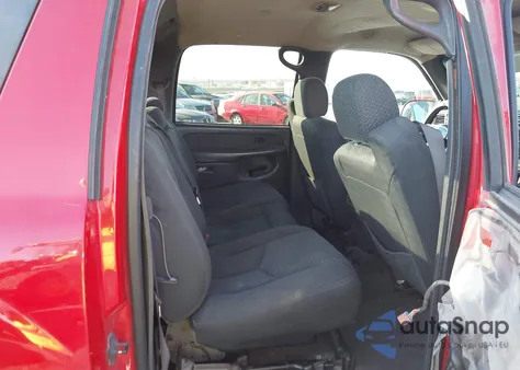 2004 Chevrolet Avalanche 2500 из США, поврежденный, VIN 3GNGK22G64G124782